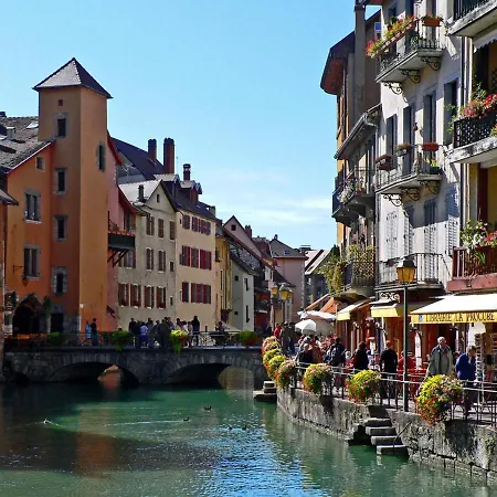 : 2 Pieces Renove Pres Du Avec Parking - Fr-1-432-76 Apartamento Annecy